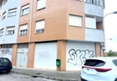 175m² commercial premises for sale in Ponferrada, Avenida América photo