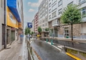 Local comercial en venta con 570m² en Santiago de Compostela, en la zona de A Pontepedriña, Rúa Vedra foto