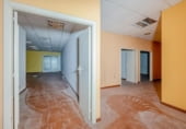 Local comercial en venta con 570m² en Santiago de Compostela, en la zona de A Pontepedriña, Rúa Vedra foto