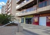 Local comercial
en venda
amb 90m² a Gandia, Calle Vicente Calderón foto