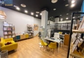 Local comercial en venta con 172m² en Granada, en la zona de Barrio de San Antón, Calle Nazaríes foto