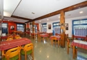 298m² restaurant for sale in Santander, Calle San Luis photo