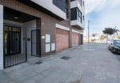 Local comercial en venta con 348m² en Armilla, Calle Baden Powell foto