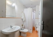 310m² building for sale in Granada, in the area of Realejo Bajo, Calle Real de Santo Domingo photo