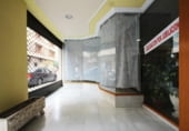 212m² commercial premises for sale in Torrente, Calle Virgen de la Paz photo