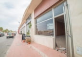 Local comercial en venta con 332m² en Los Alcázares, Calle Berlín foto