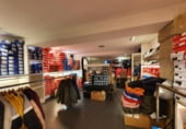 Local comercial en venta con 110m² en San Sebastián, en la zona de Parte Vieja, Paseo del Árbol de Gernika foto