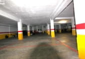 1545m² salle de sport pour vente à Pampelune, dans le quartier de Azpilagaña, Calle Luis Morondo photo