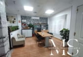 210m² commercial premises for sale in Viator, Calle Real photo
