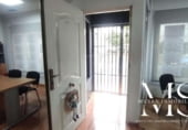 210m² commercial premises for sale in Viator, Calle Real photo