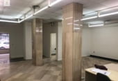 304m² locaux commerciaux pour vente à Cáceres, dans le quartier de Reyes Huertas, Calle Antonio Reyes Huertas photo