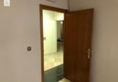 304m² locaux commerciaux pour vente à Cáceres, dans le quartier de Reyes Huertas, Calle Antonio Reyes Huertas photo