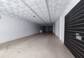 396m² commercial premises for sale in La Cistérniga, Plaza Mayor photo