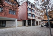 396m² commercial premises for sale in La Cistérniga, Plaza Mayor photo
