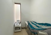 Local comercial en venta con 50m² en La Unión, Calle Argüelles foto