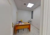 127m² commercial premises for sale in Madrid, in the area of University, Calle del Espíritu Santo photo