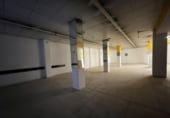 530m² commercial premises for sale in Avilés, Plaza de la Merced photo