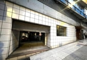 530m² commercial premises for sale in Avilés, Plaza de la Merced photo