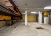 530m² commercial premises for sale in Avilés, Plaza de la Merced photo