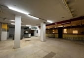 530m² commercial premises for sale in Avilés, Plaza de la Merced photo