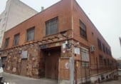 2519m² warehouse industrial for sale in Madrid, in the area of Simancas, Calle de Alfonso Gómez photo