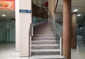 Local comercial en venta con 115m² en Granollers, Plaça Pau Casals foto