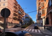 107m² commercial premises for sale in Cáceres, Calle León Leal photo
