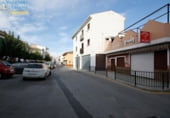 Local comercial en venta con 185m² en Gabia Grande, Calle Fuerte foto