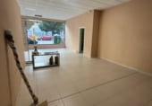 200m² commercial premises for sale in Ponferrada, Avenida El Castillo photo