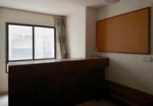 110m² bureaux pour vente à Alicante, Avenida Óscar Esplá photo