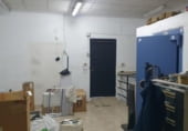 270m² commercial premises for sale in Cáceres, Calle de Jerusalén photo