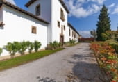 980m² building residential for sale in Oviedo, photo