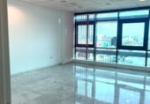 Oficina en venta con 60m² en Mairena del Aljarafe, Calle Artesanía foto