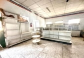 Local comercial en venta con 110m² en Cieza, Calle Doña Adela foto