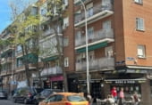 137m² commercial premises for sale in Madrid, in the area of Saint Isidore, carabanchel, vista alegre photo