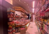 Local comercial
en venda amb llogaters
amb 105m² a Sant Sebastià, a la zona de Gros, Calle de Karkizano foto
