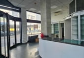 Local comercial en venta con 60m² en Torrelavega, Grupo Julio Ruiz de Salazar foto