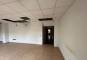 269m² commercial premises for sale in Guadalajara, Calle Miguel Hernández photo