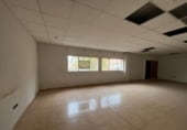 269m² commercial premises for sale in Guadalajara, Calle Miguel Hernández photo