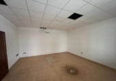 269m² commercial premises for sale in Guadalajara, Calle Miguel Hernández photo