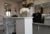 38m² salon de coiffure pour vente à Roda de Ter, Avinguda de Tecla Sala photo