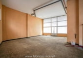 156m² locaux commerciaux pour vente à Carballo, Rúa Vila de Laxe photo
