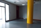 Local comercial en venta con 219m² en Valladolid, en la zona de La Victoria, Paseo de Extremadura foto