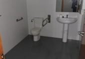 Local comercial en venta con 219m² en Valladolid, en la zona de La Victoria, Paseo de Extremadura foto