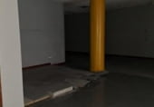 Local comercial en venta con 219m² en Valladolid, en la zona de La Victoria, Paseo de Extremadura foto