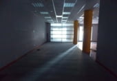 Local comercial en venta con 219m² en Valladolid, en la zona de La Victoria, Paseo de Extremadura foto