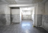 Local comercial en venta con 155m² en Tarrasa, Carrer de Menéndez y Pelayo foto