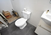 Local comercial en venta con 155m² en Tarrasa, Carrer de Menéndez y Pelayo foto