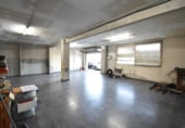 Local comercial en venta con 155m² en Tarrasa, Carrer de Menéndez y Pelayo foto