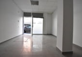 50m² locaux commerciaux pour vente à Tarrasa, Avinguda de Santa Eulàlia photo